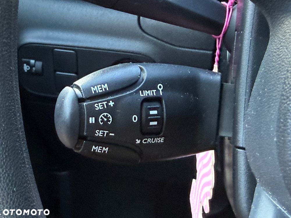 Citroën C3 Pure Tech 82 FEEL - 28