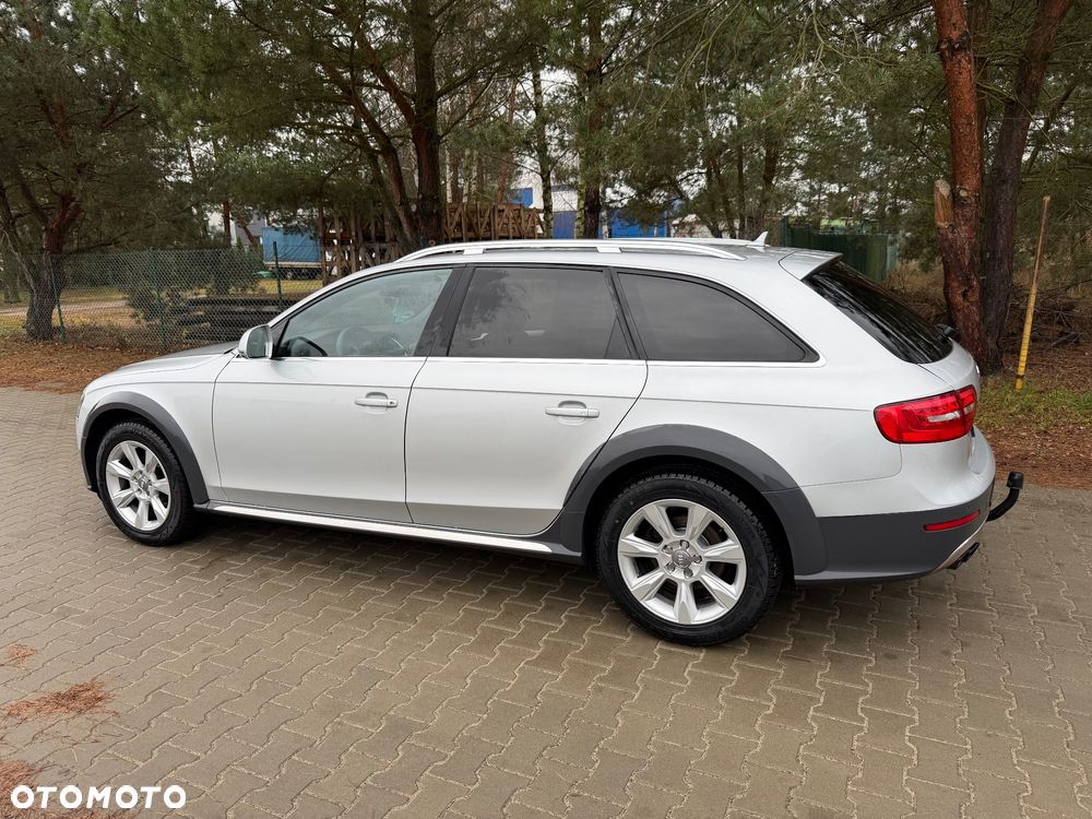 Audi A4 Allroad 2.0 TDI DPF S tronic - 4