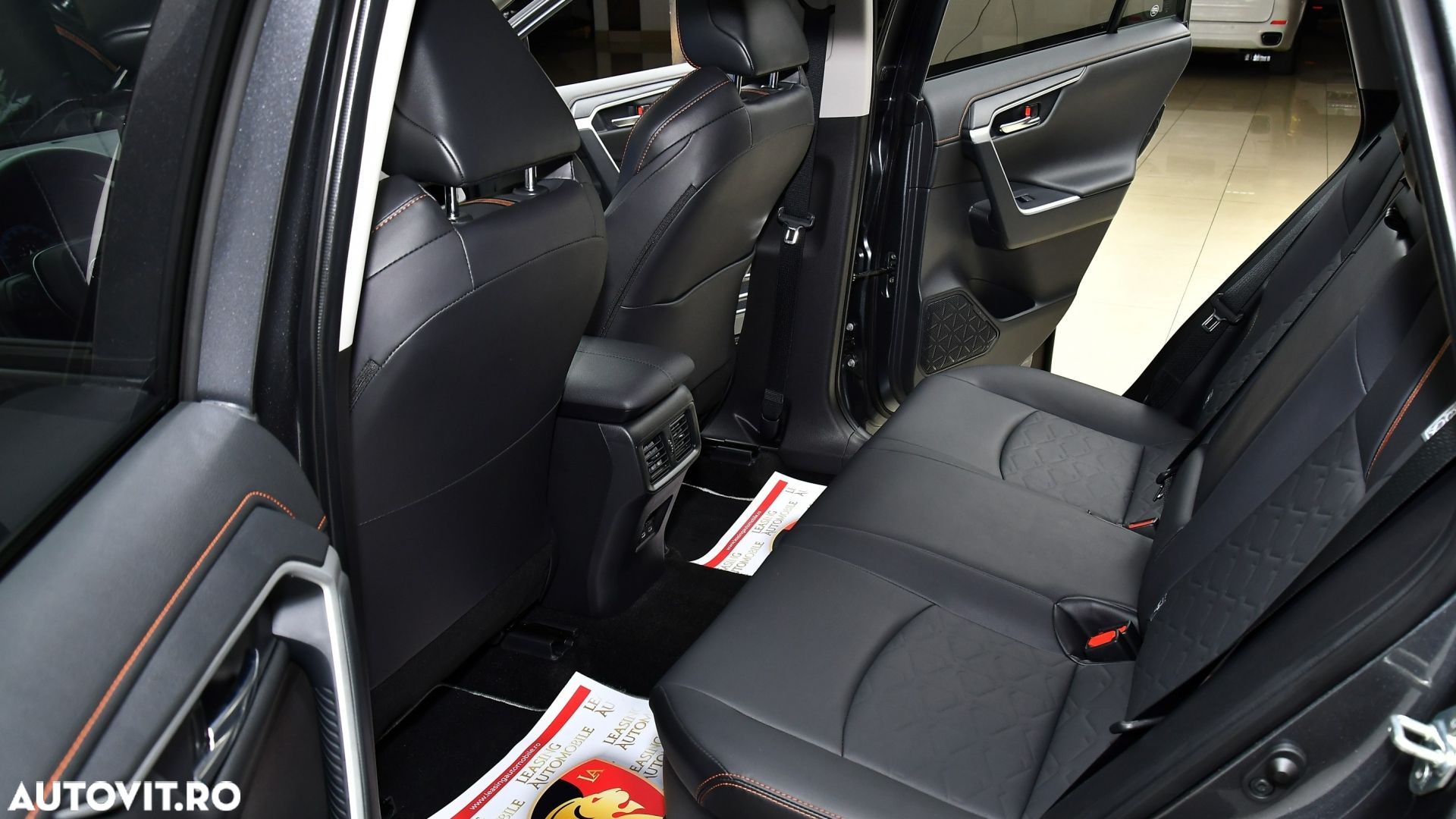 Toyota RAV4 - 12