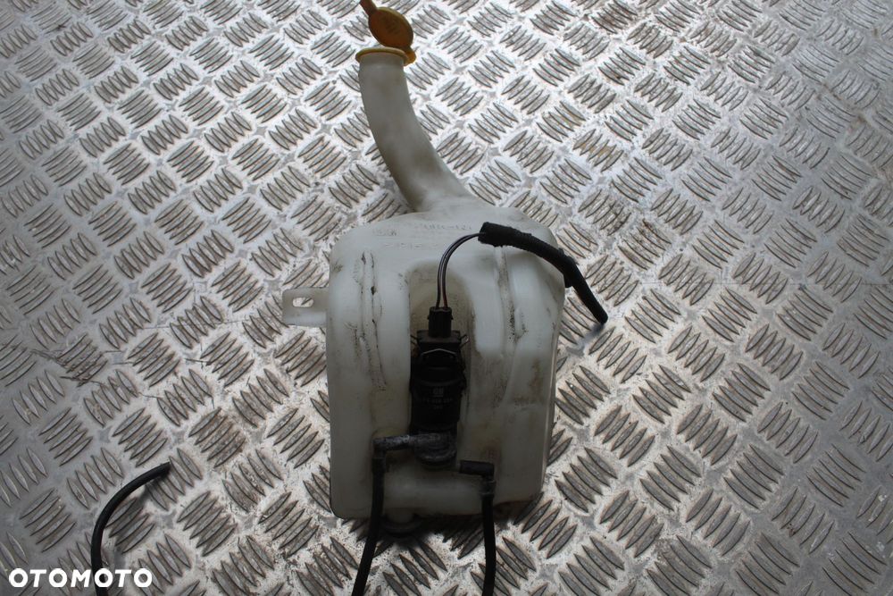 ZBIORNICZEK SPRYSKIWACZY OPEL MERIVA A 93323649 - 1