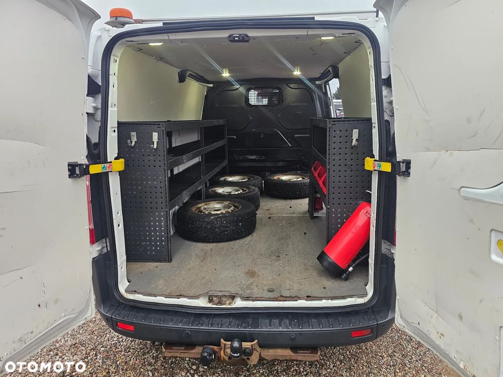 Ford Transit Custom - 13