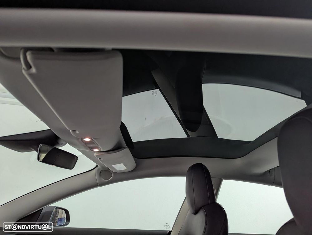 Tesla Model 3 Long Range Tração Traseira - 18