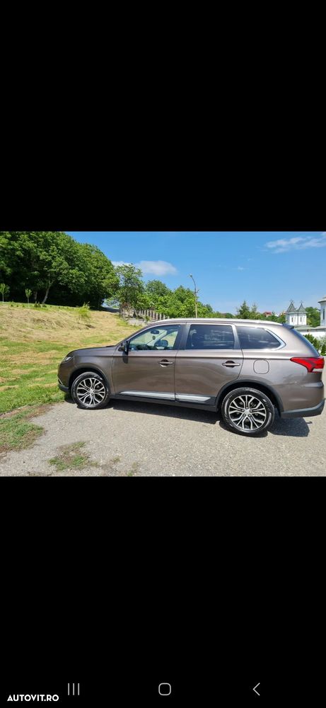 Mitsubishi Outlander - 15