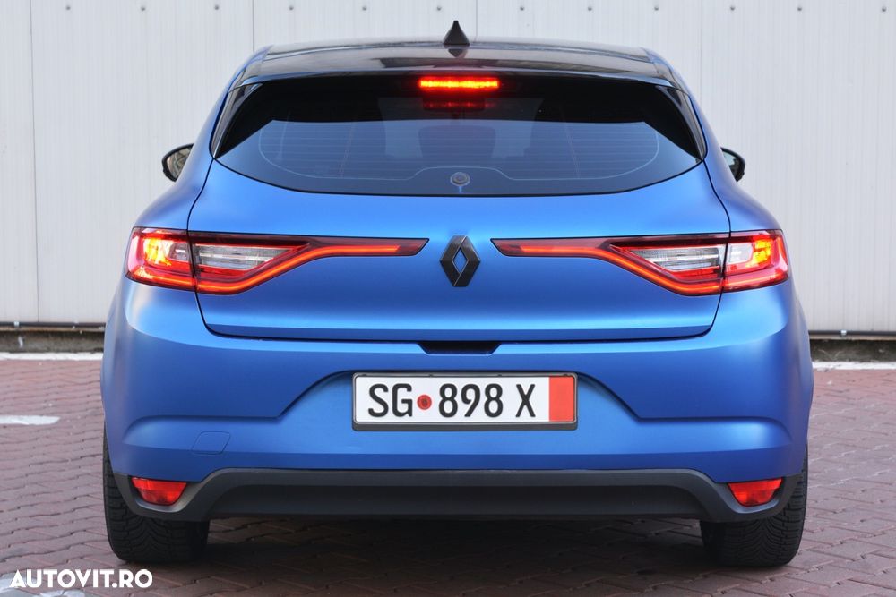 Renault Megane ENERGY TCe 100 EXPERIENCE - 11