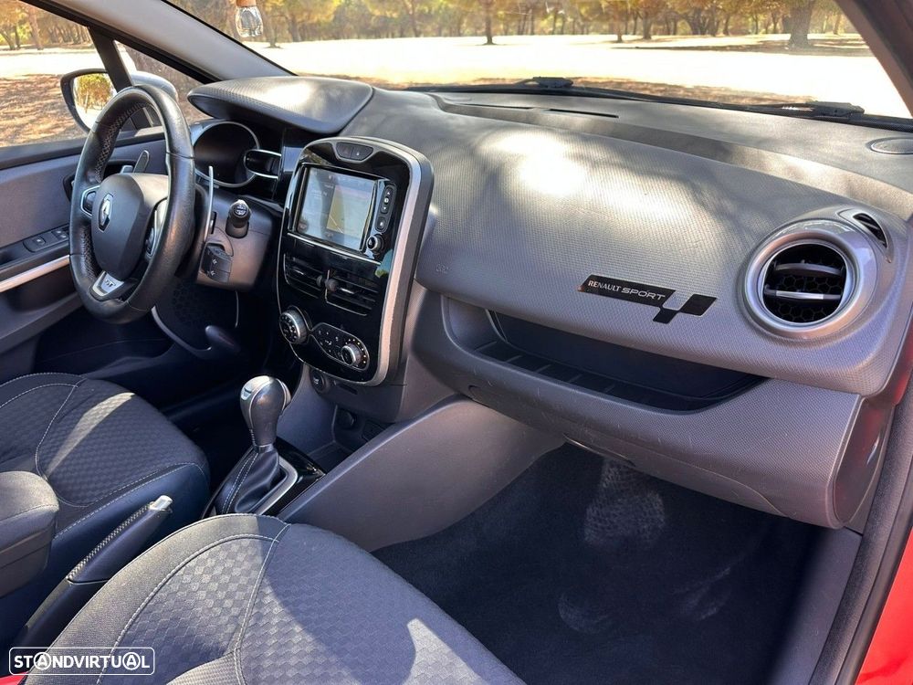 Renault Clio Sport Tourer 1.2 TCE GT EDC - 26