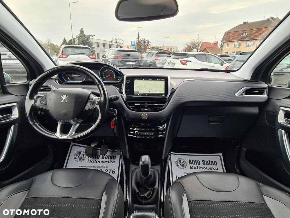 Peugeot 2008 1.2 Pure Tech GPF Allure S&S - 11