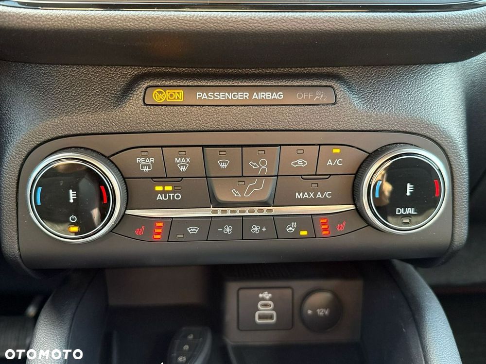 Ford Kuga 2.5 FHEV AWD ST-Line X eCVT - 31