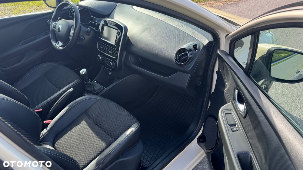 Renault Clio TCe 90 Luxe - 13