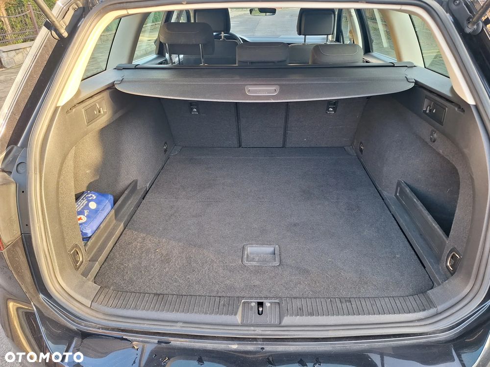 Volkswagen Passat 2.0 TDI SCR DSG Comfortline - 15