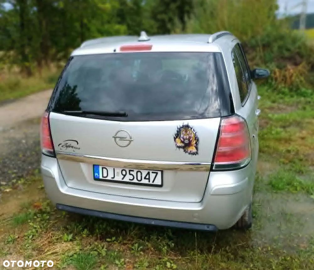 Opel Zafira 1.9 CDTI Cosmo - 4