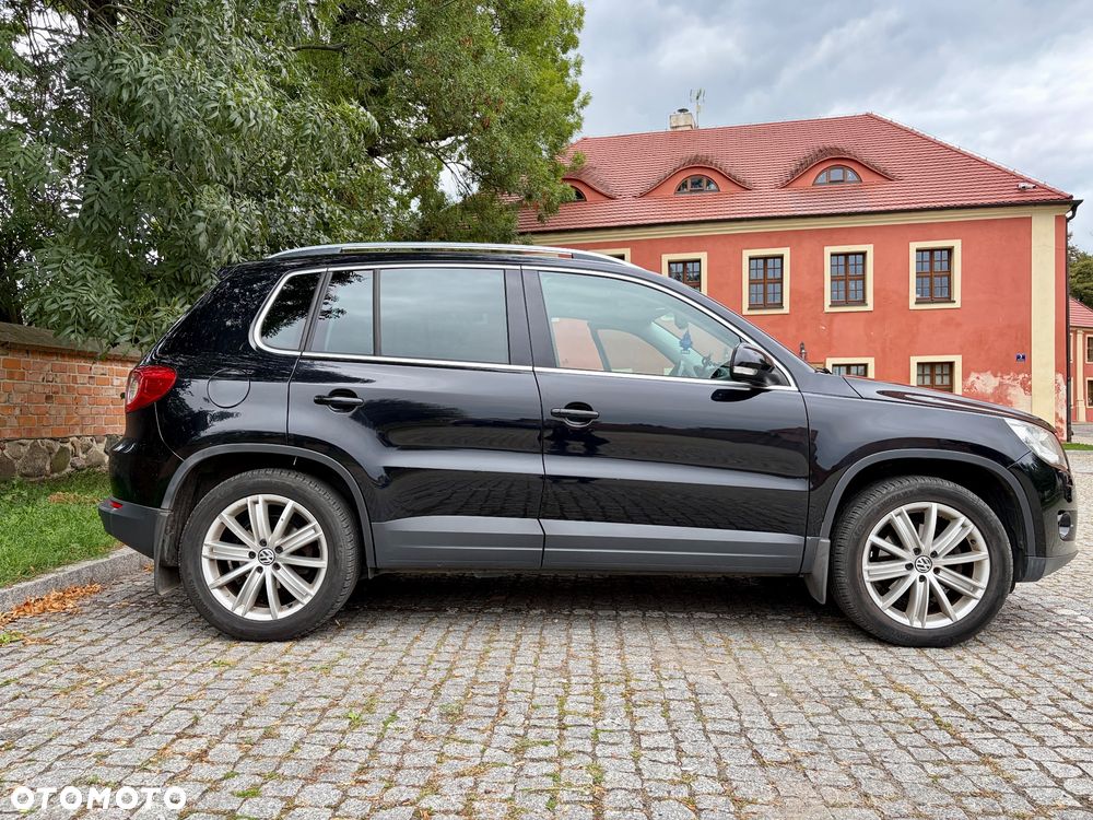 Volkswagen Tiguan 2.0 TDI DPF 4Motion BlueMotion Technology Sport & Style - 2