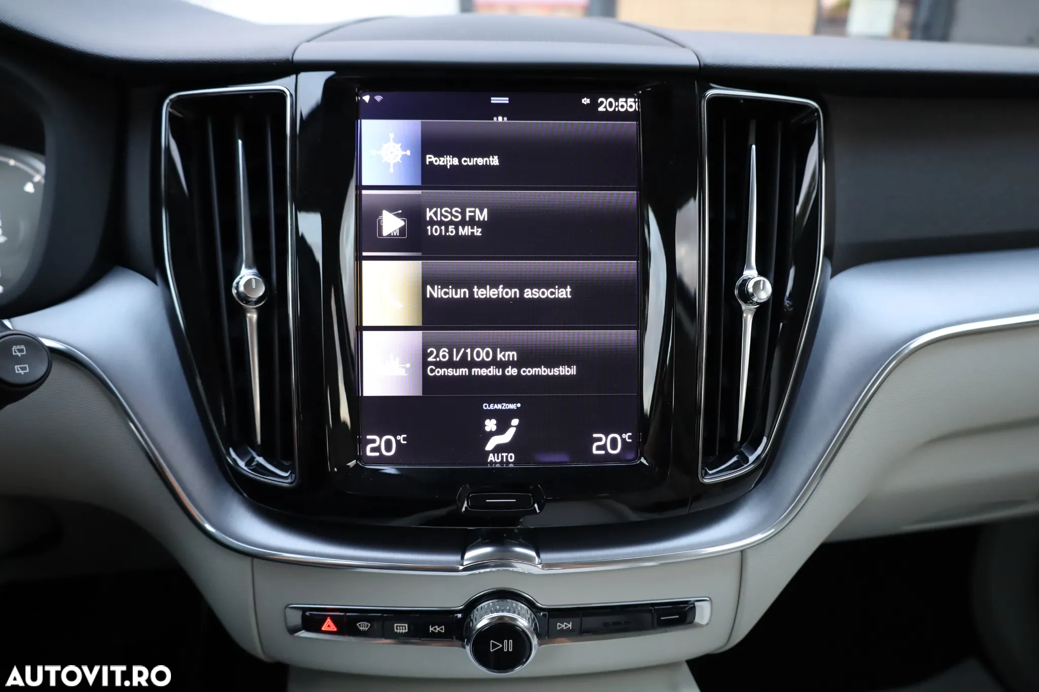 Volvo XC 60 B4 D Geartronic Momentum - 8