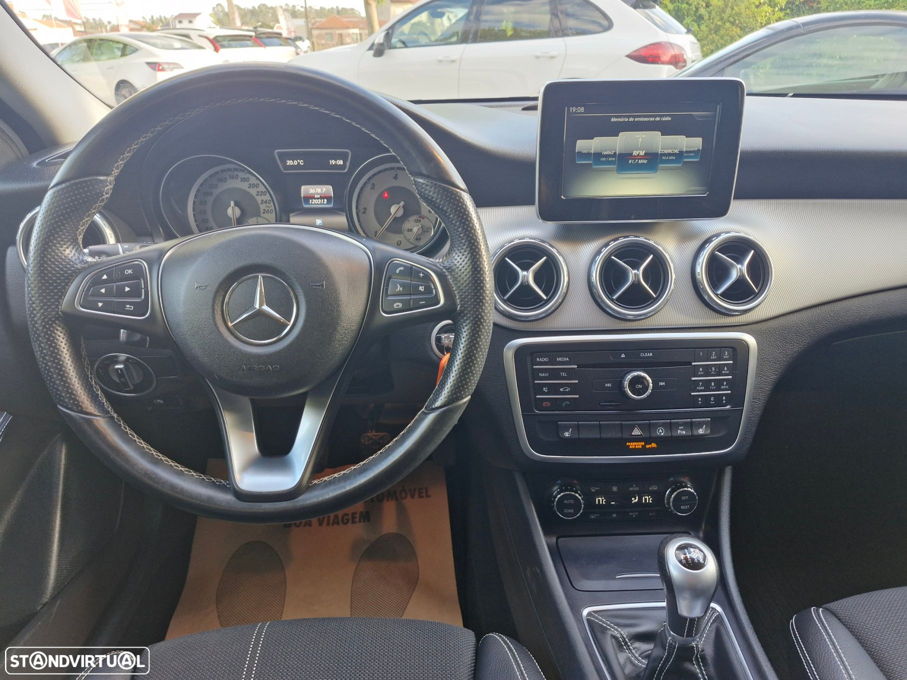 Mercedes-Benz GLA 180 CDi Urban - 9
