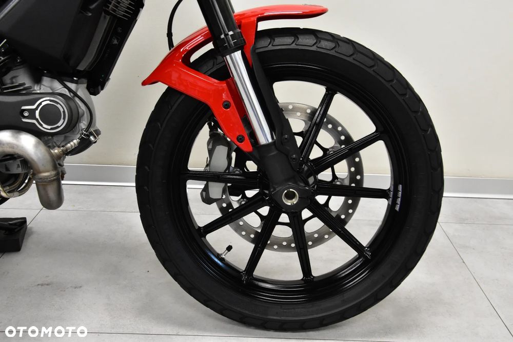 Ducati Scrambler - 31