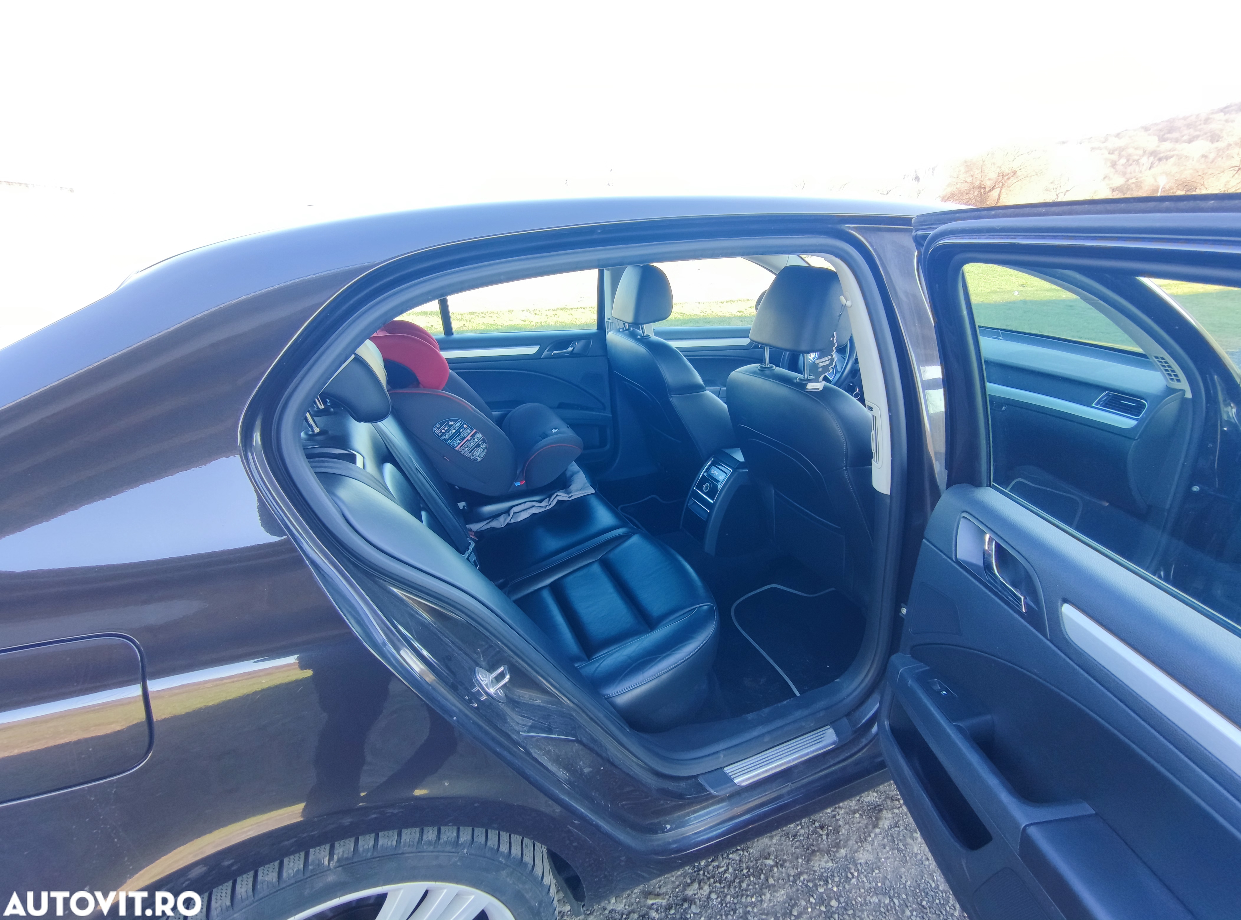 Skoda Superb Combi 2.0 TDI Active DSG - 5