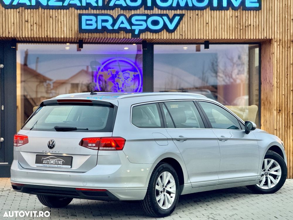 Volkswagen Passat - 4