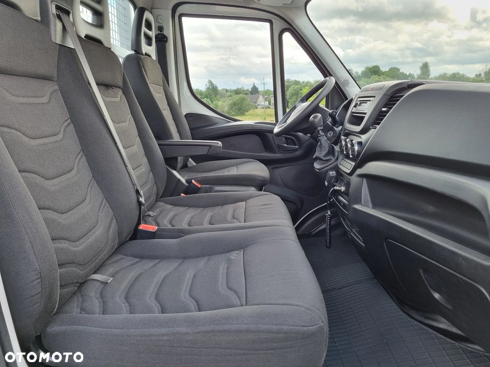 Iveco Daily 50C150 3.0 HPi 150KM 12-Palet Skrzynia dł 6.10 - 13