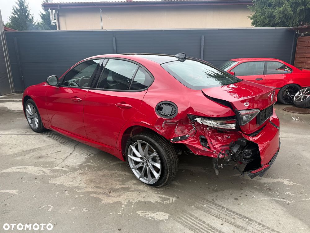 Alfa Romeo Giulia 2.0 Turbo Super Q4 - 4