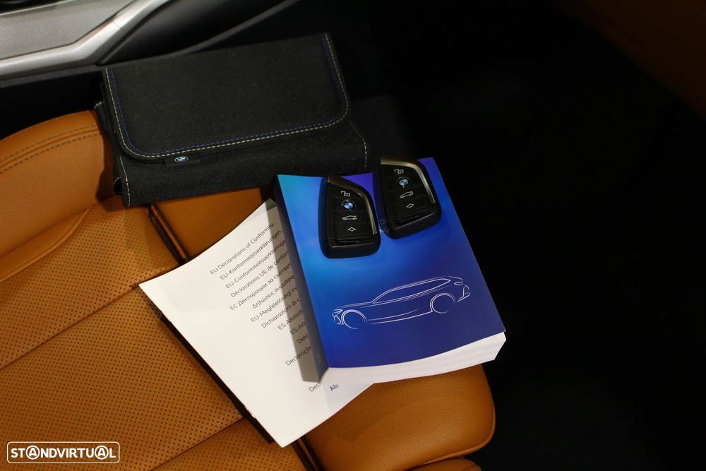 BMW 320 e Line Sport Auto - 39