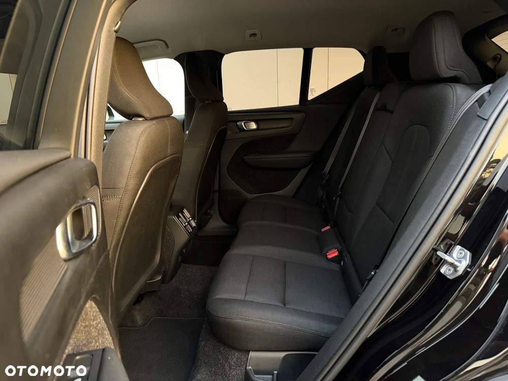 Volvo XC 40 T3 Momentum - 14