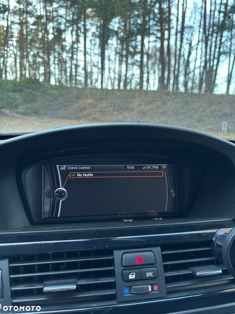 BMW Seria 3 320d xDrive DPF - 22