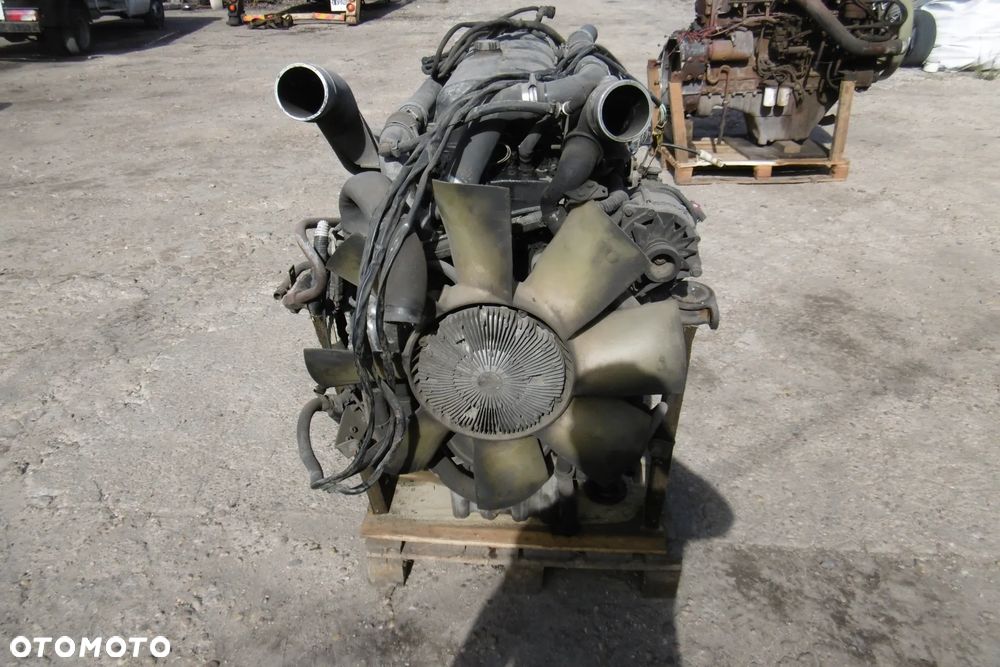 Silnik Renault Kerax 420DCI - 3