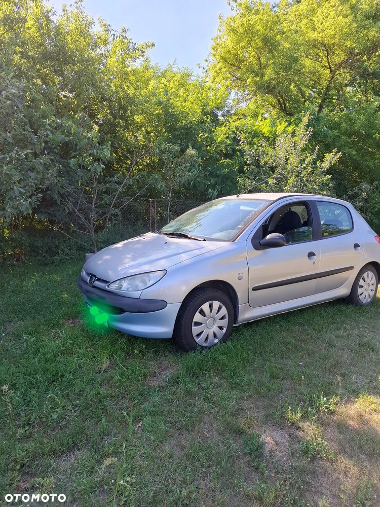 Peugeot 206 1.1 XR Presence - 1