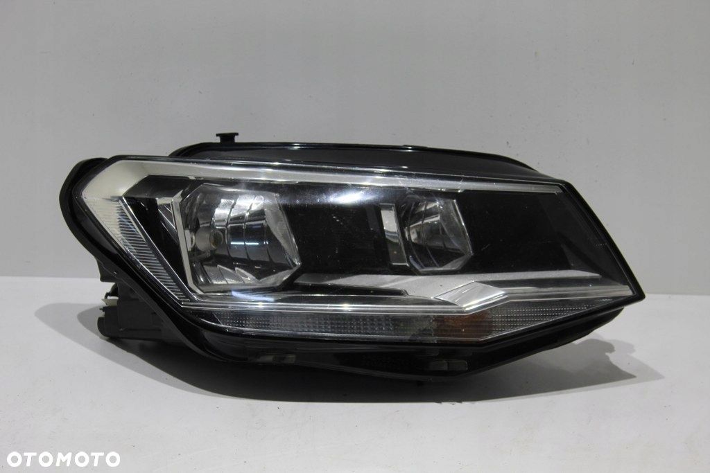 VW Caddy 2K1 III Lift Lampa Przód Przednia Prawa 15r Ładna - 1