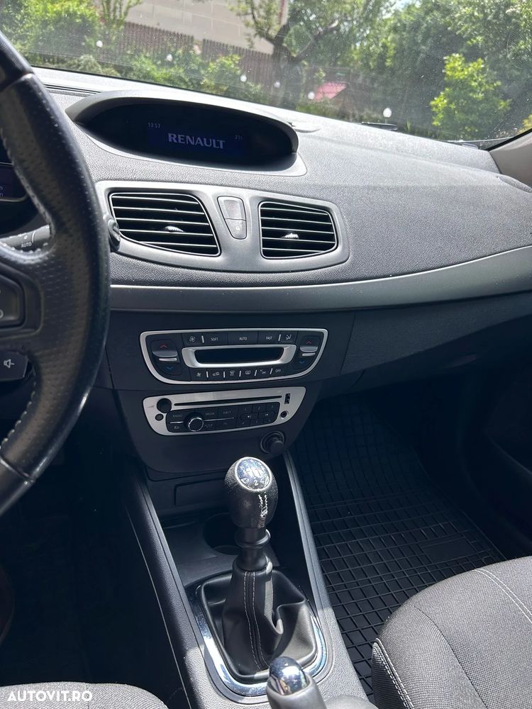 Renault Fluence 1.5 dCi Pro - 11