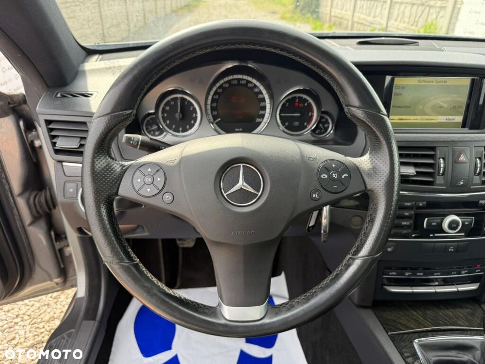 Mercedes-Benz Klasa E 220 CDI DPF BlueEFFICIENCY Avantgarde - 10
