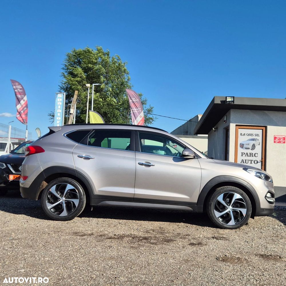 Hyundai Tucson 2.0 CRDI 4WD 6MT Luxury Pack+ - 4