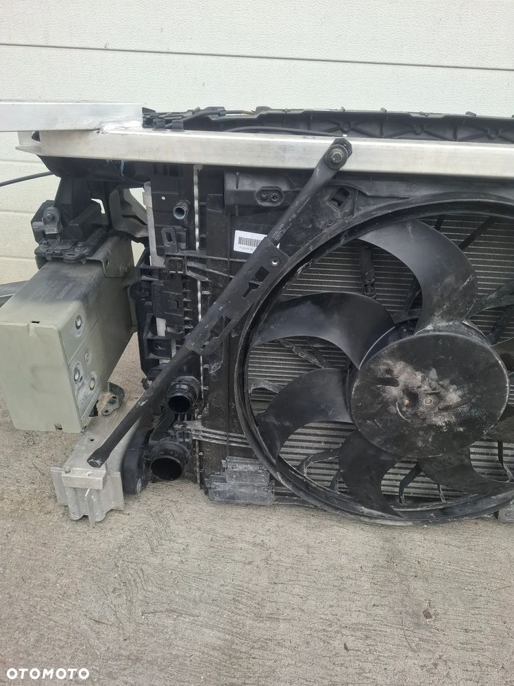 Volvo XC60 II 2,0 benzyna kompletny pas przedni - 12