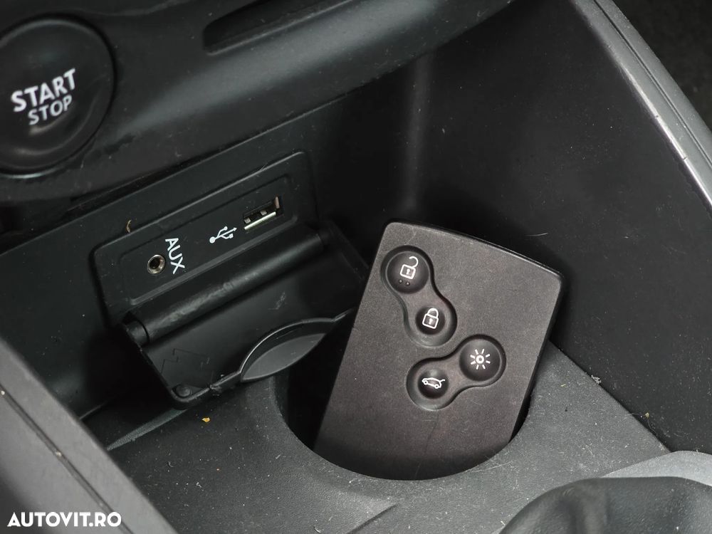 Renault Megane 1.9 dCi FAP Dynamique - 12