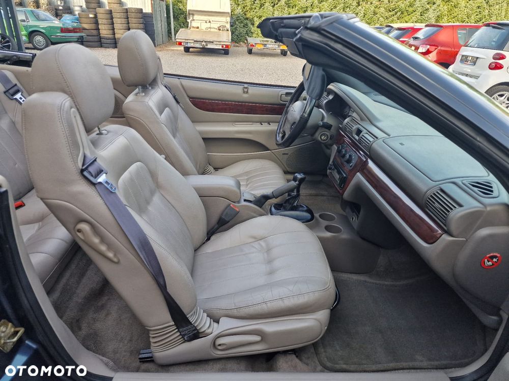 Chrysler Sebring 2.0 LX - 7