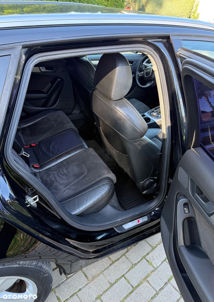 Audi A4 Avant - 22