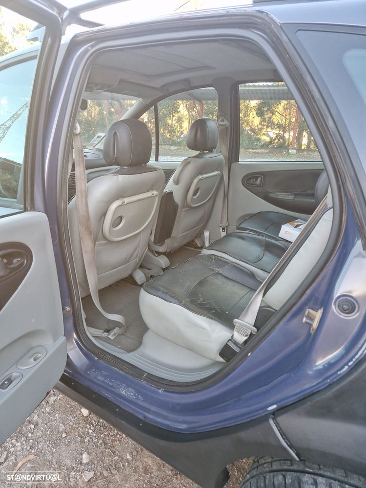 Renault Scénic 1.6 16V RXT AC - 6