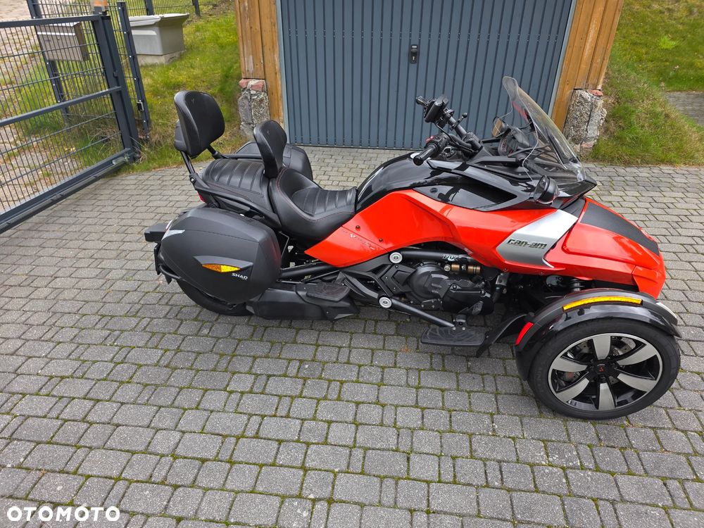 Can-Am Spyder - 3