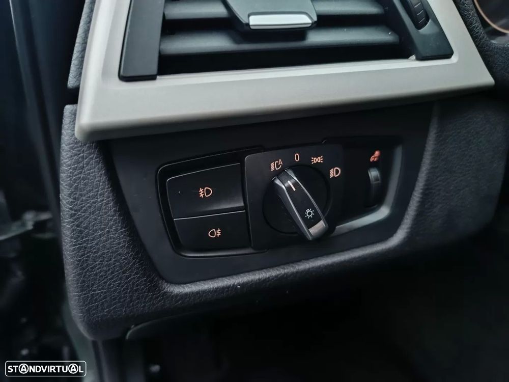 BMW 318 d Line Sport - 20