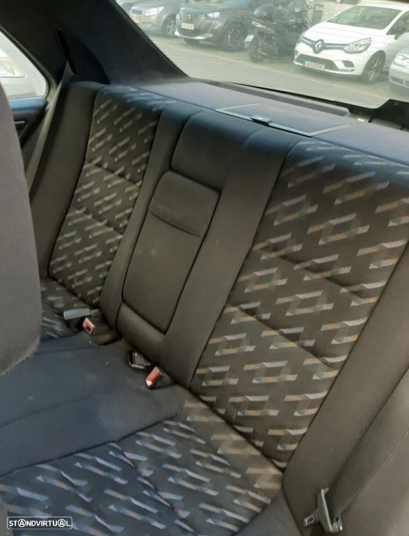 Mercedes-Benz C 200 D - 7