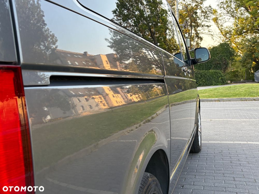 Volkswagen Multivan - 17