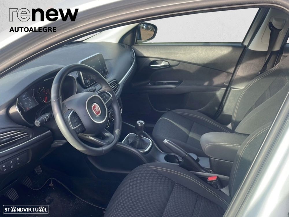 Fiat Tipo Station Wagon 1.3 M-Jet Lounge - 15