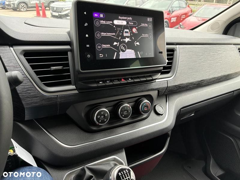 Renault Trafic - 11