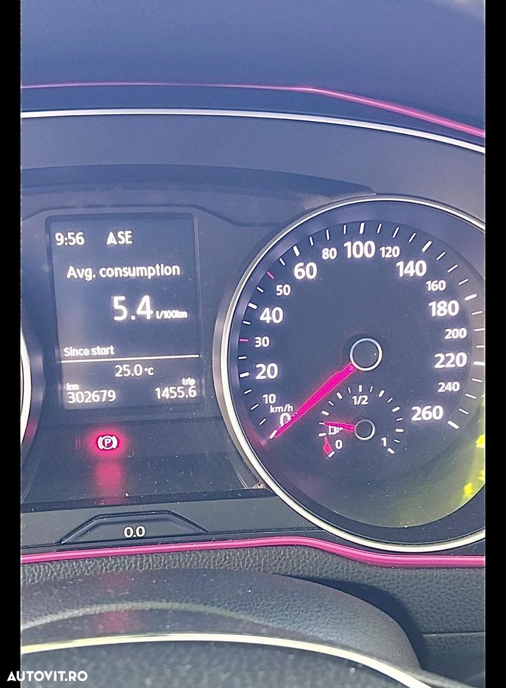 Volkswagen Passat - 1