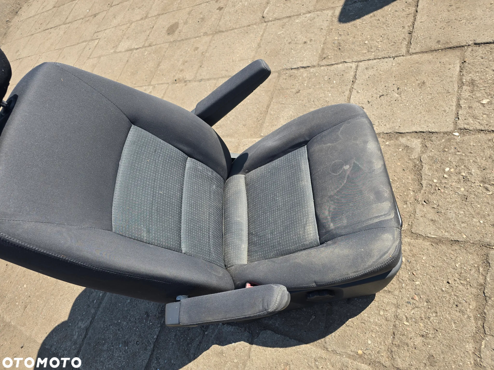 Fotel kierowcy vw t5 multiwan - 3