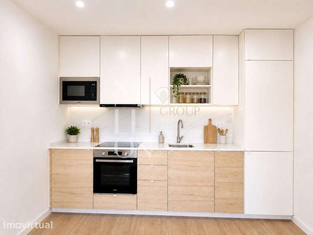 T1 pronto a habitar com cozinha equipada, varanda e elevador na Amador - Grande imagem: 3/13