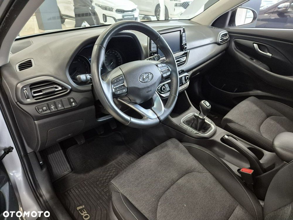 Hyundai i30 1.0 T-GDI Smart - 10