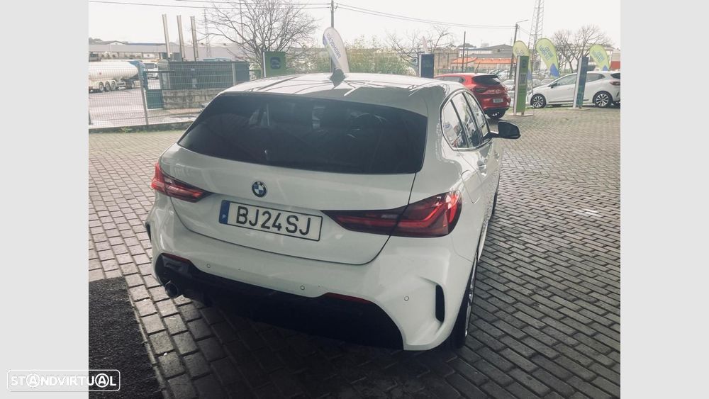 BMW 116 d Pack Desportivo M Auto - 7