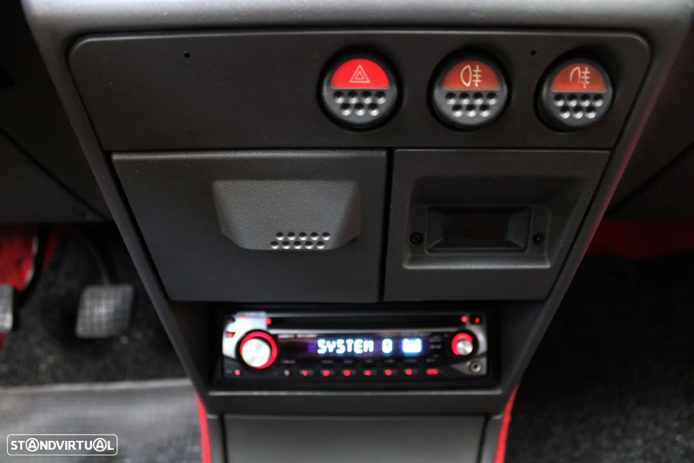 Peugeot 205 Cabrio 1.6 CTI - 36