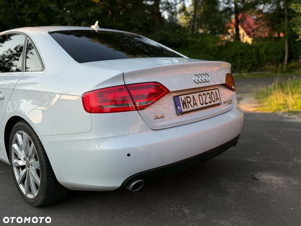 Audi A4 Limousine 3.0 TDI DPF quattro Ambiente - 8