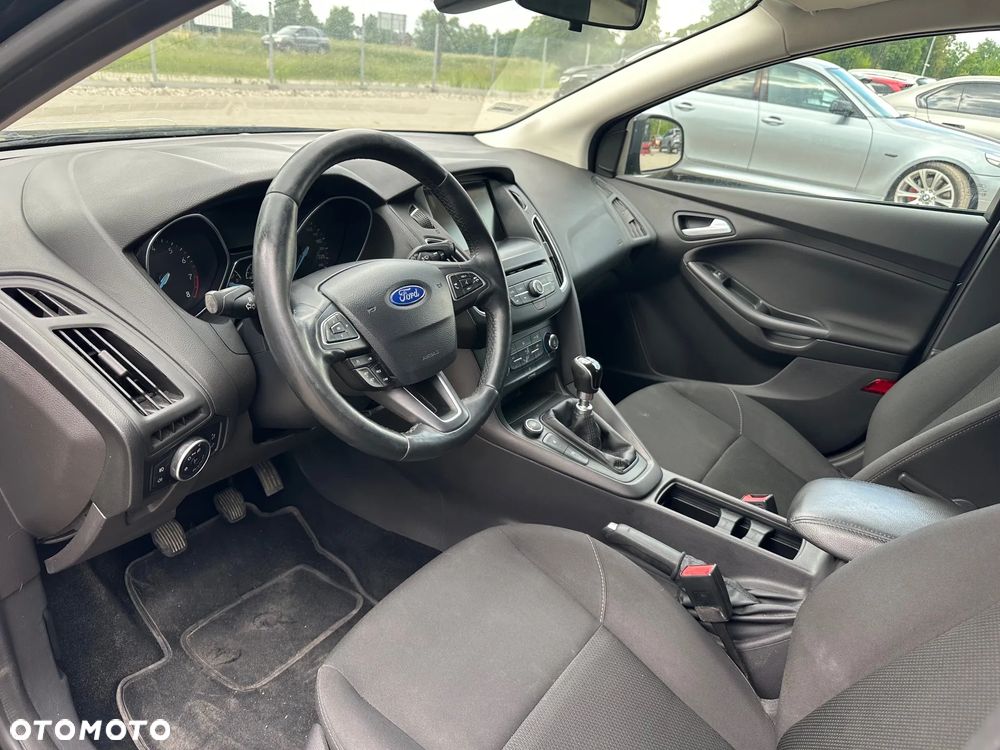 Ford Focus 1.0 EcoBoost Trend - 9